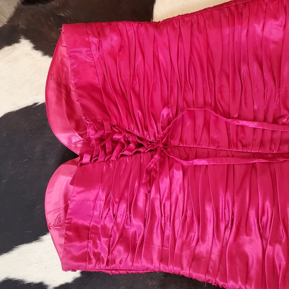 Cuban Ruffled Dress - Picture 7 of 8